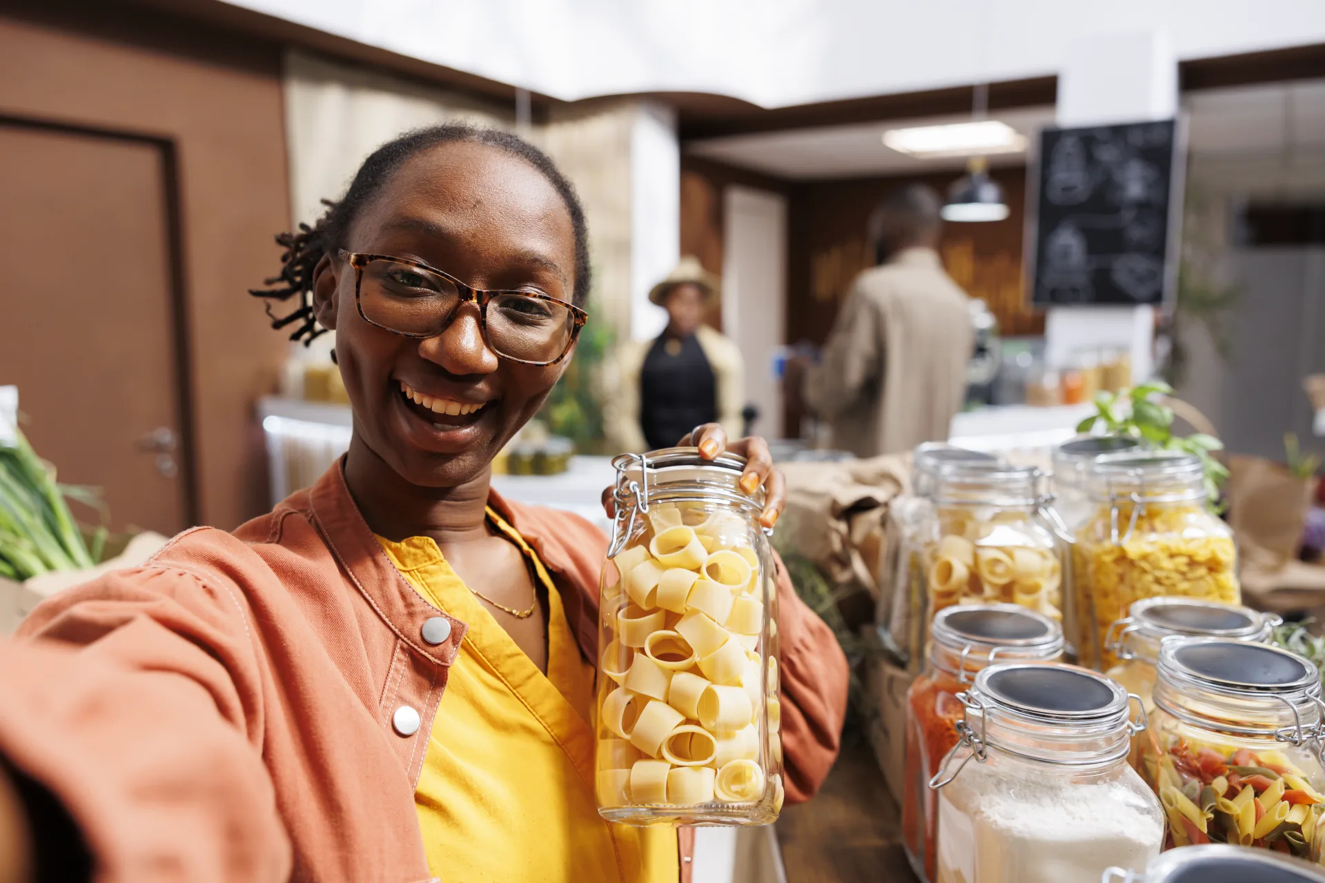 Customer shopping for sustainable products locally